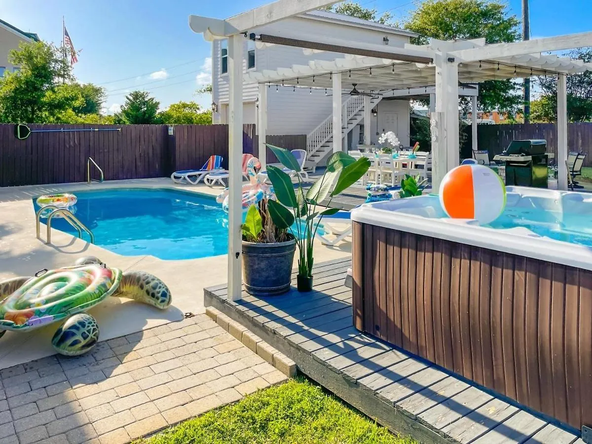 Seas The Moment Pool & Hot Tub Golf Cart Deals Destin